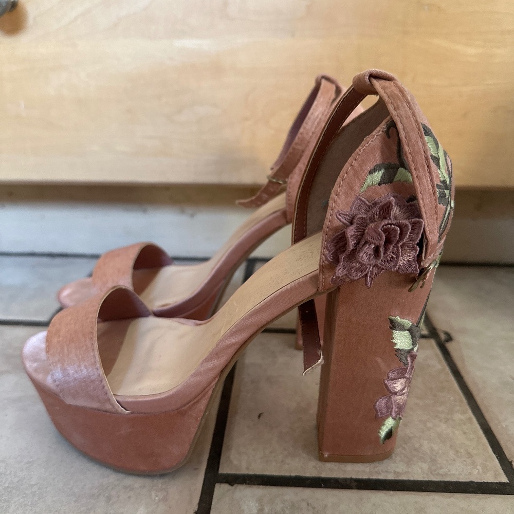 Rose pink chunky heels